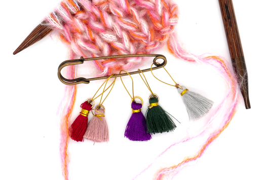 Marcadores borla + Imperdible