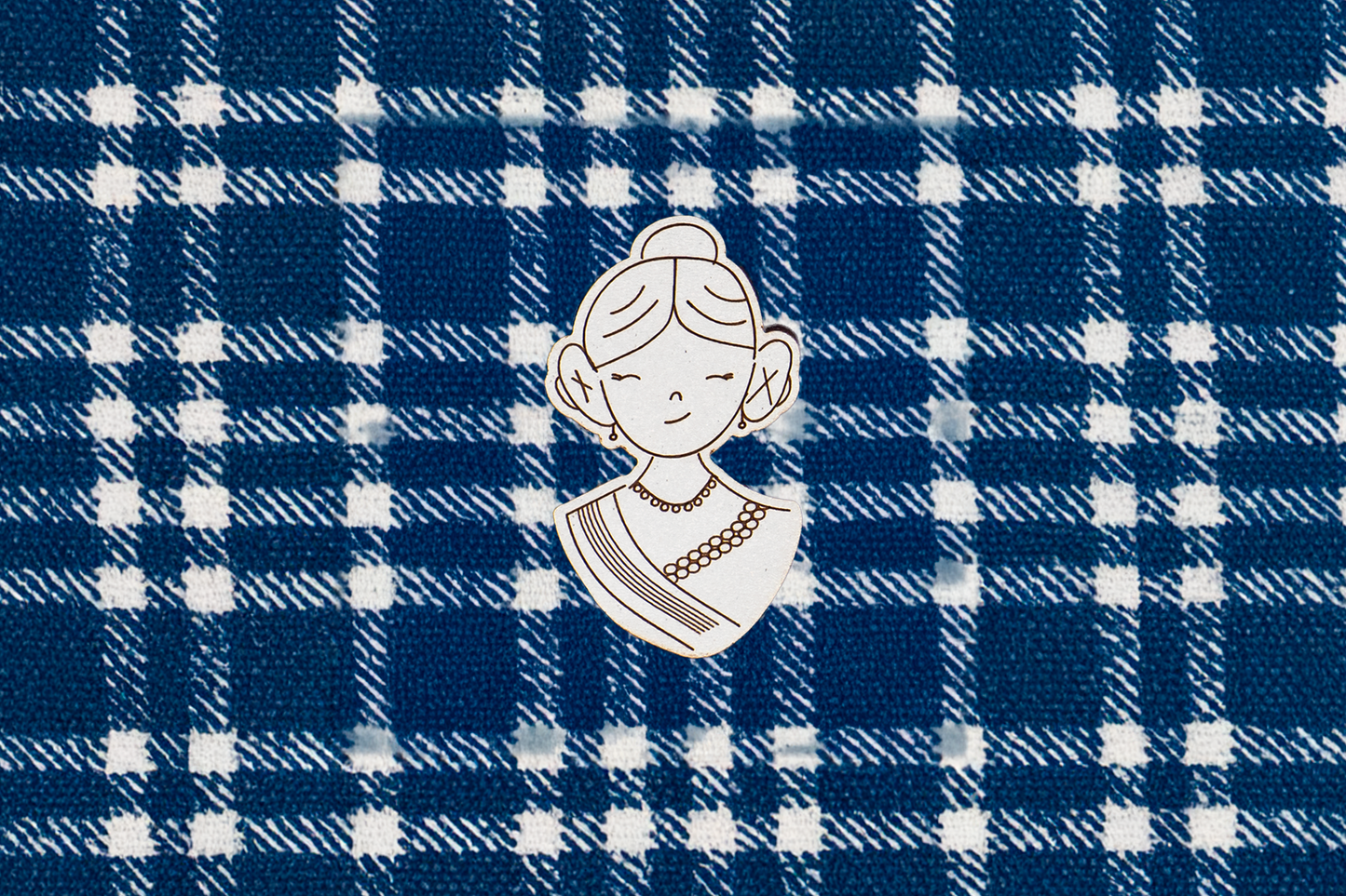 Pines de MDF Grabados