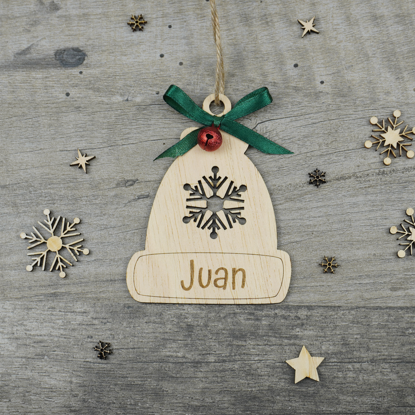 Bola de navidad personalizada en madera